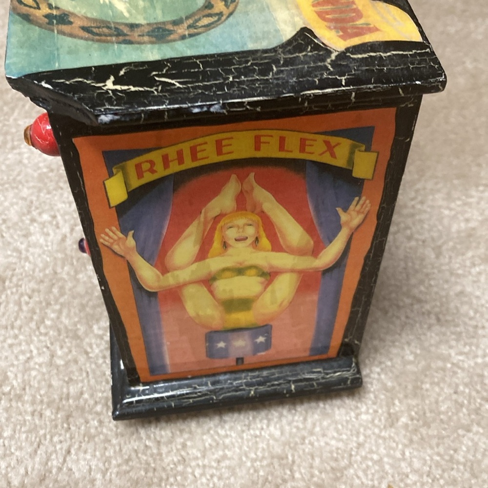 Freak Show Jewelry Box - Picture 7 of 11